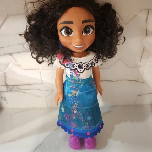 Disney Encanto‎ Mirabel Doll Singing Interactive Talking Music