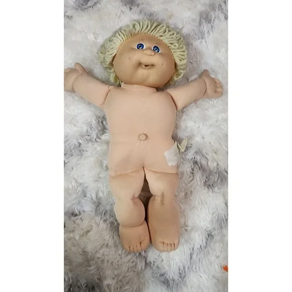 Vintage Cabbage Patch Kids Doll 1978,1982 PA-1044 Yarn Hair Blue Eyes Dimples 84