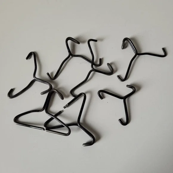 Rare Vtg 1960s SUSIE GOOSE Barbie & Ken Black WIRE HANGERS (Set of 7)‎ Accessory