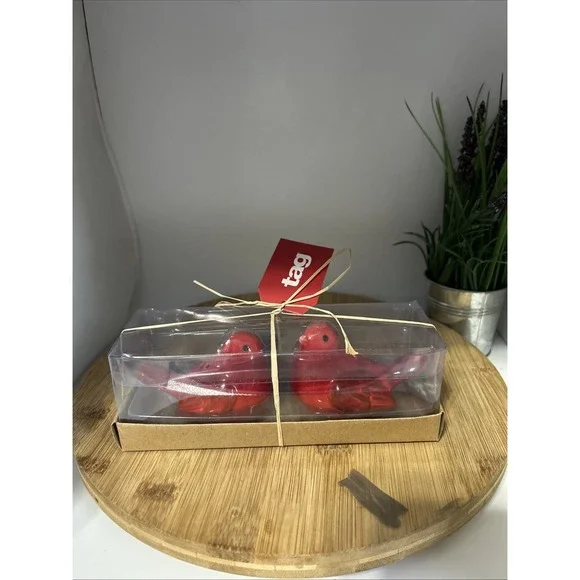 TAG Brand - Red Lovebirds Salt & Pepper Shakers New Cardinal Set In Box‎ Ceramic