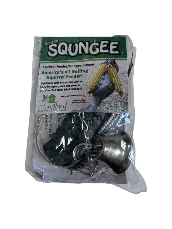Songbird Essentials Deluxe Squngee Squirrel Feeder Bungee Jumper New in Package