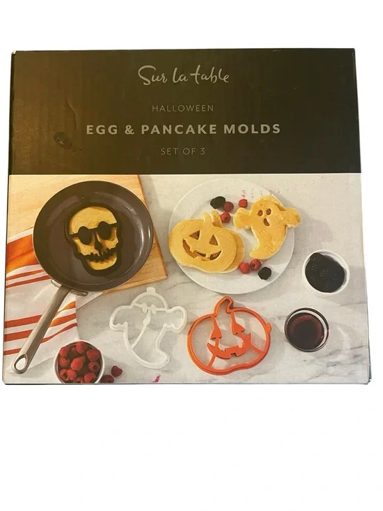 Sur La Table set of 3 HALLOWEEN  Egg  and Pancake Silicone Molds Skull Ghost