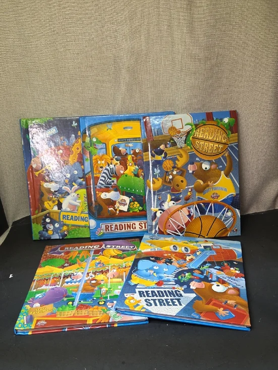 Reading Street Student Textbooks Units 1-5‎ and Visual Skills workbook Grade 1t