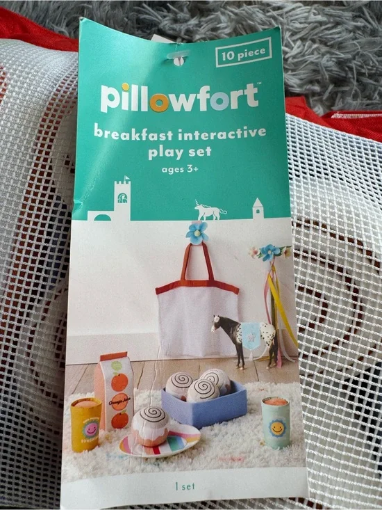 Pillowfort Teal, White & Red Breakfast Interactive Play Set