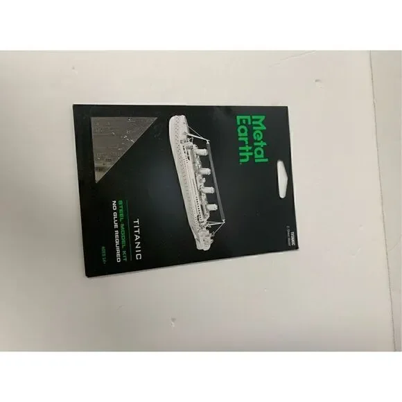 Metal Earth-Titanic steel model kit