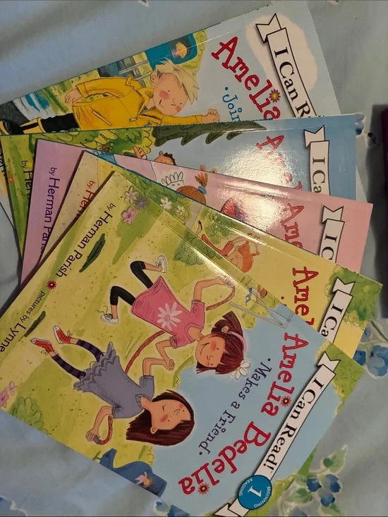Amelia Bedelia Kids Book Set - Pink