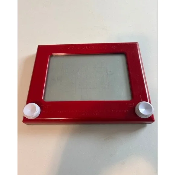 Spin Master Etch A Sketch Classic Red Magic‎ Screen Drawing Toy 9x7.5 Inch