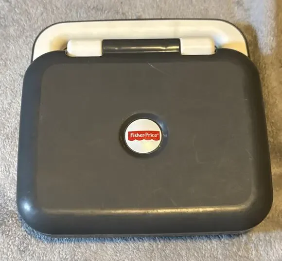 2014 Fisher-Price Laugh & Learn Smart Stages Laptop (Model HJN43 / FTF66). Works