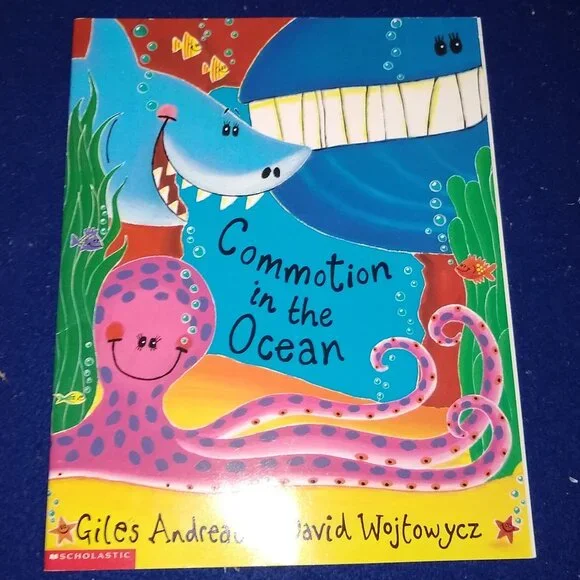 Commotion in the ocean by Giles Andreae New Paperback