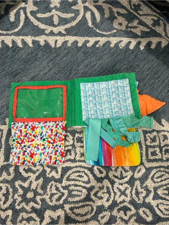 LOVEVERY Sensory Fabric Book