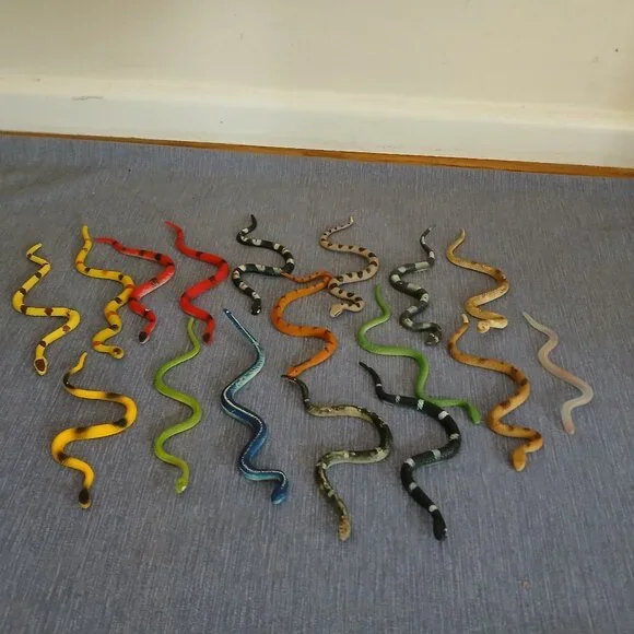 Miniature Snakes x 17 used