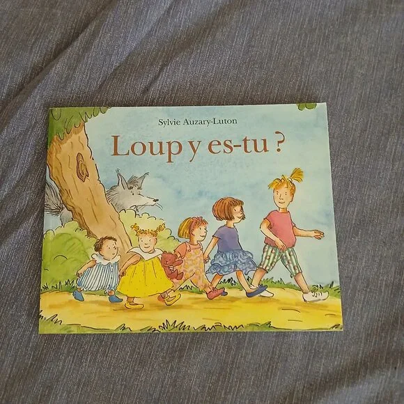 Loup y es-tu? by Sylvie Auzary-Luton New French Paperback