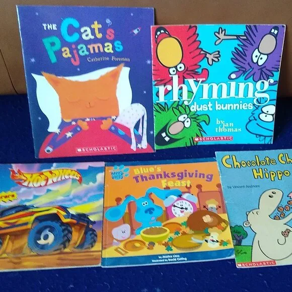 Cat's Pajamas +  Hot wheels + Chocolate Hippo +Blue's Thanksgiving Feast x 4