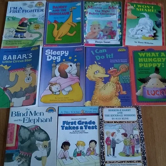 Beginner readers books Level 1 & 2 bundle of 11 paperbacks Used