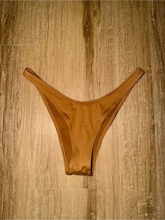 SKIMS | SKIMS High-Cut Bikini Bottom