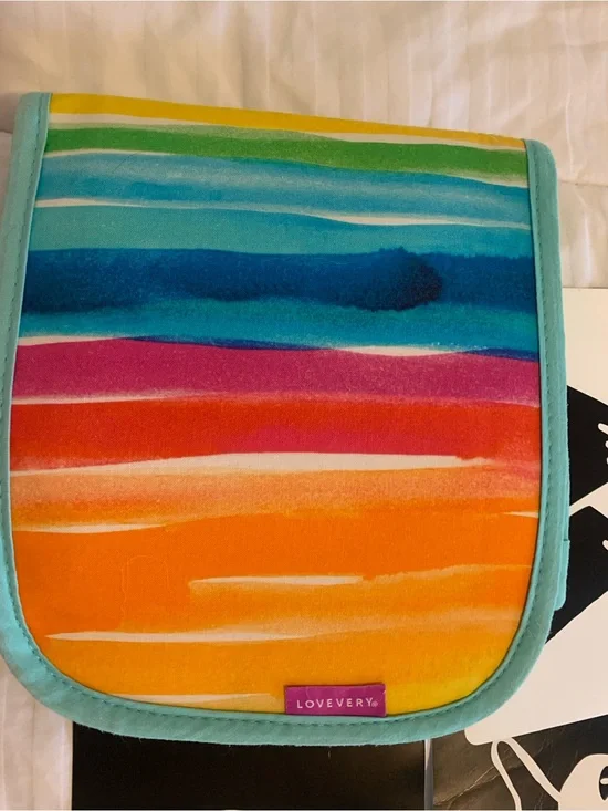 Lovevery Standing Card Holder from the Looker Play Kit