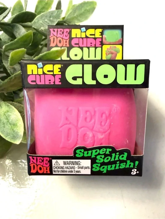 NWT, NeeDoh Nice Cube Glow