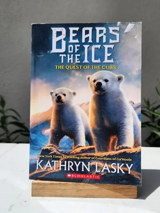 The Quest of the Cubs Bears of the Ice Book 1 Paperback Book Novel Literature by