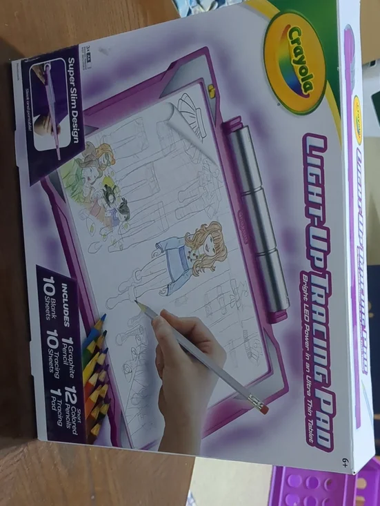 Crayola Light-Up Tracing Pad in Purple and White