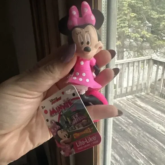 Disney Junior Minnie Mouse Stretchable Life Like Figure 4