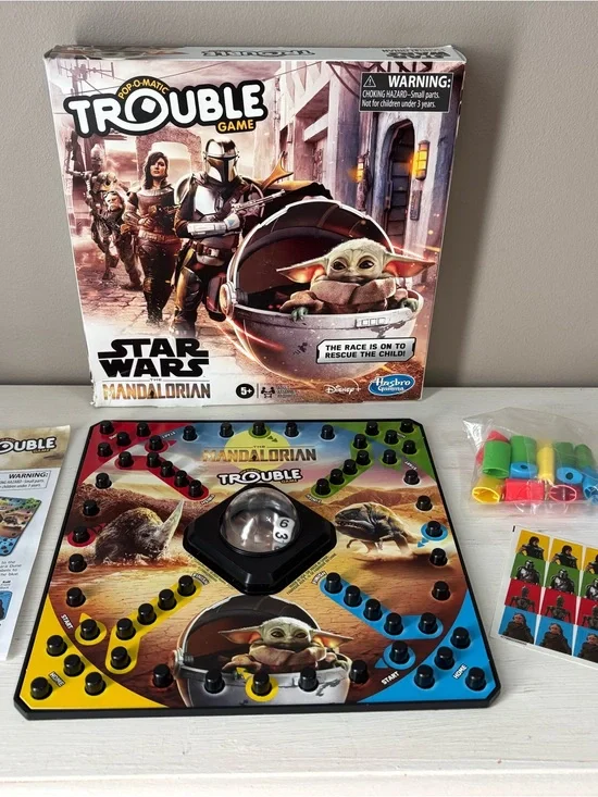 Hasbro Star Wars The Mandalorian Trouble Game - Red, Yellow, Green, Blue, Black