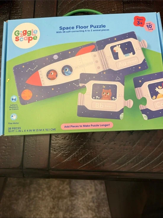 Space Floor Puzzle — Blue & Green