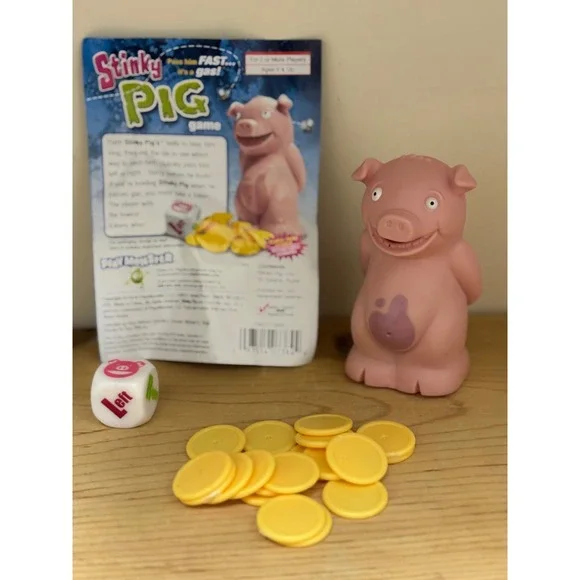 Stinky Pig‎ Fast It's a Gas Game with Pig Figure Die and Tokens for Kids Ages 6