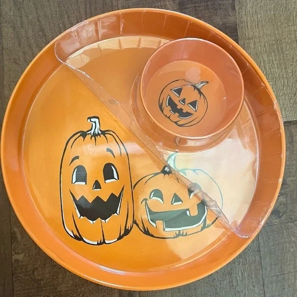 NWT Halloween chip & dip bowl jack o lantern