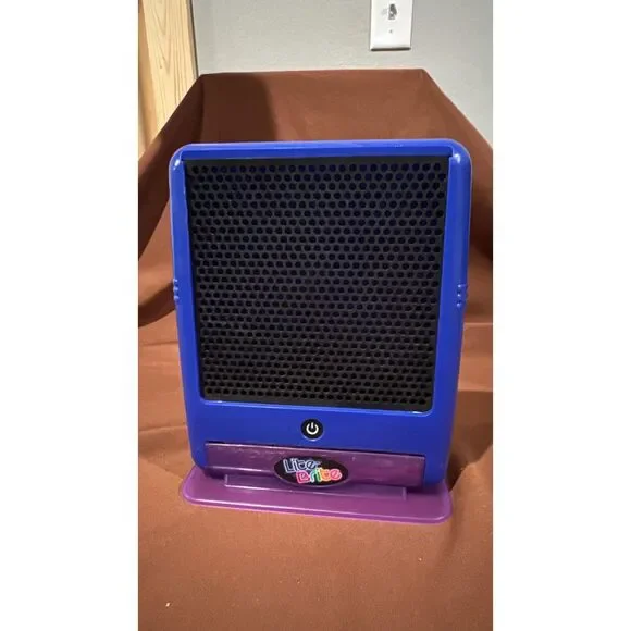 Lite-Brite LED Flat Screen Hasbro 2010 Battery Operated purple with Pegs