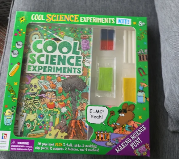 Cool Science Experiments Kit - Green STEM Activity Set by Cool Science