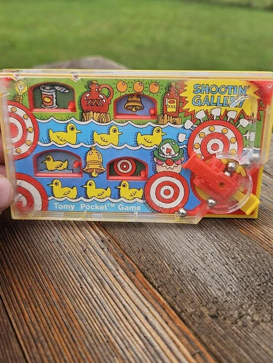 CARNIVAL DUCK HUNT Vintage 1976 Tomy Pocket Game Shooting Gallery Handheld Toy