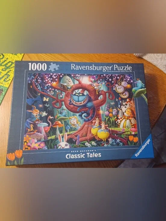 Ravensburger Classic Tales Puzzle - Colorful Alice in Wonderland Artwork