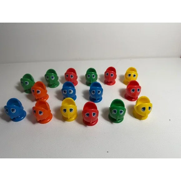 Pressman Lets Go Fishin Game Fish Replacement parts Lot of 16
