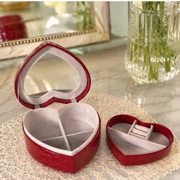 Red Faux Croc Heart Jewelry Box Travel Case Mirror Removable Tray Divided‎ 86-00
