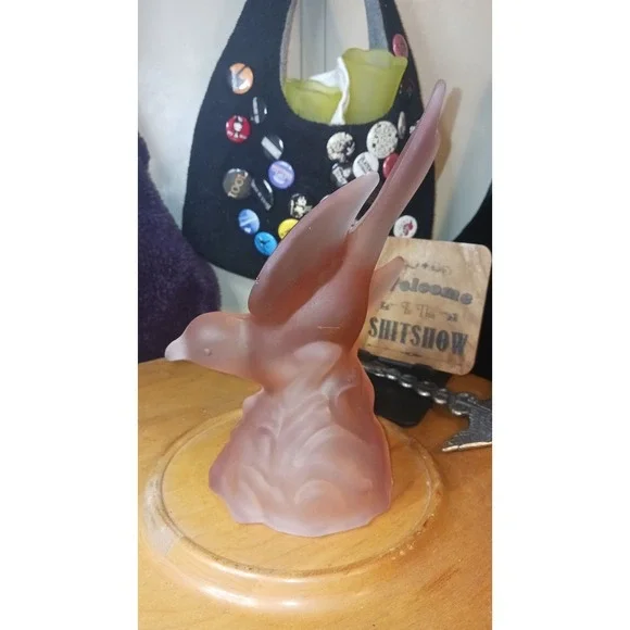LE Smith Vintage Pink Satin Art Glass Dove Bird in Flight Figurine 8.5
