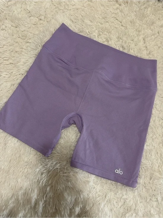 alo yoga | Ribbed Knit Lavender Purple Biker Shorts