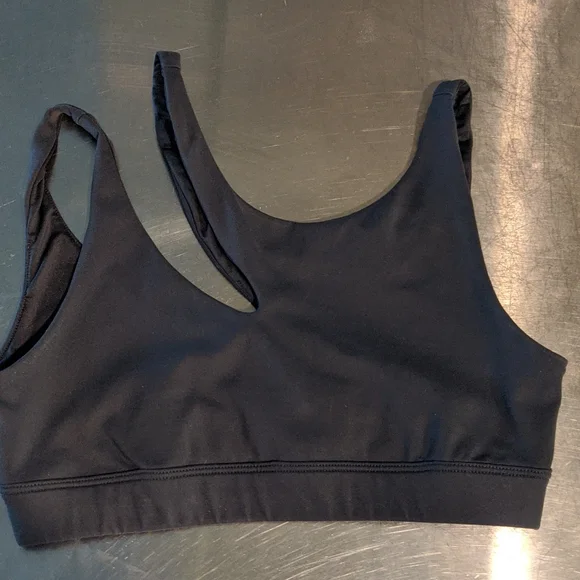 ALO Yoga Black Scoop Neck Sports Bra