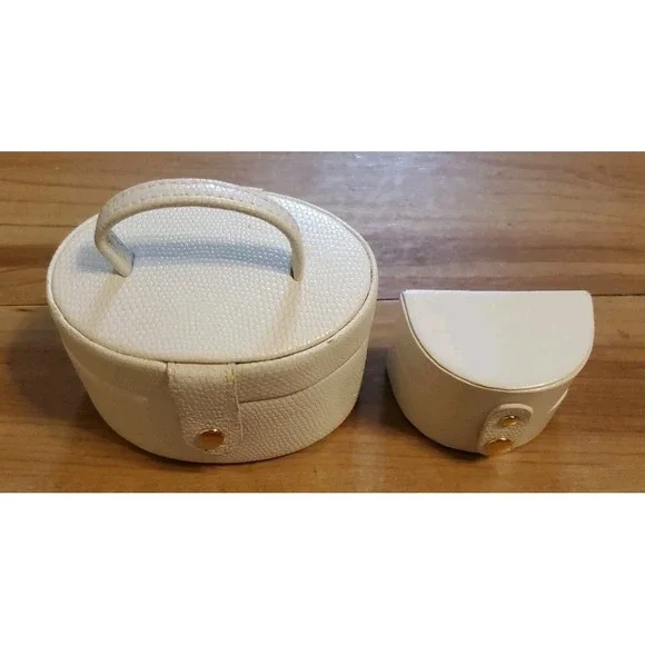 White Textured Faux Leather Jewelry Case Set Round Travel Vanity Organizer