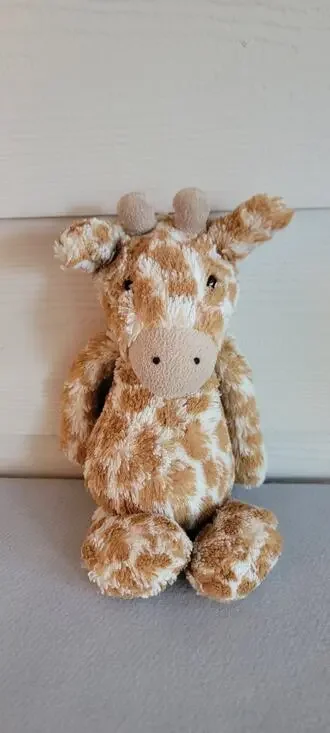 Jellycat London Medium Bashful Giraffe Plush Stuffed Animal 12