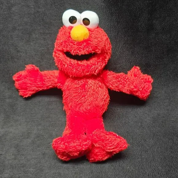 Sesame Street Smiling Elmo Stuffed Plush Toy Doll 10”