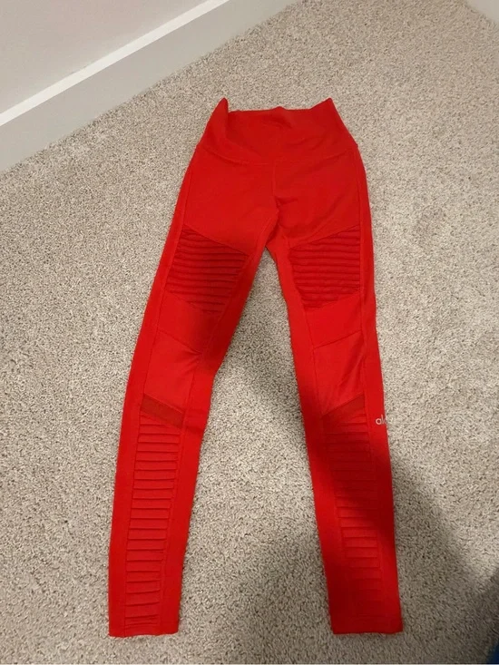 ALO Yoga Bright Red Sculpting Leggings with Subtle Logo