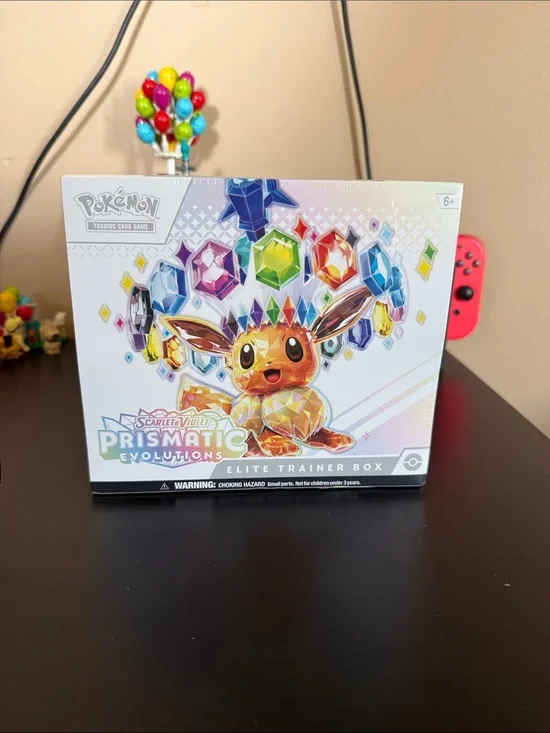 Pokemon Prismatic Eevee Elite Trainer Box - Multicolor