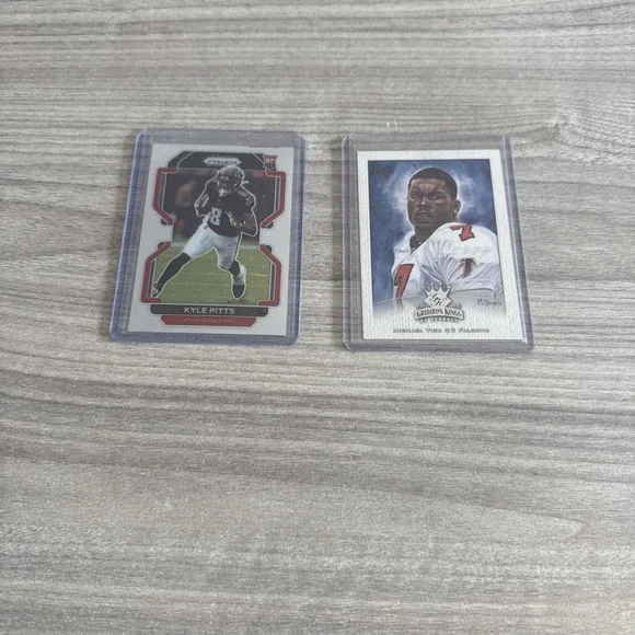 NFL Atlanta Falcons Trading Card Lot Michael Vick Kyle Pitts Rookie