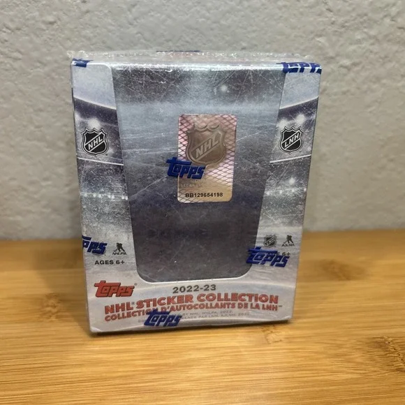 Topps National Hockey League (NHL) 2022-2023 Stickers‎ - BOX (50 Sticker Packs)