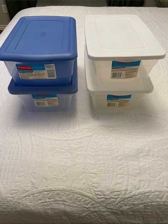 Set of 4 Rubbermaid Plastic Storage Boxes Shoe Box Size Stackable Lightly Used
