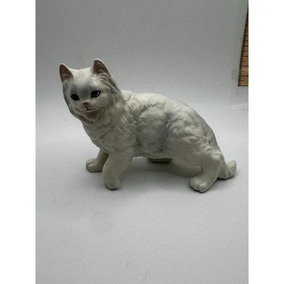 Vintage White Persian Cat figurine Blue eyes