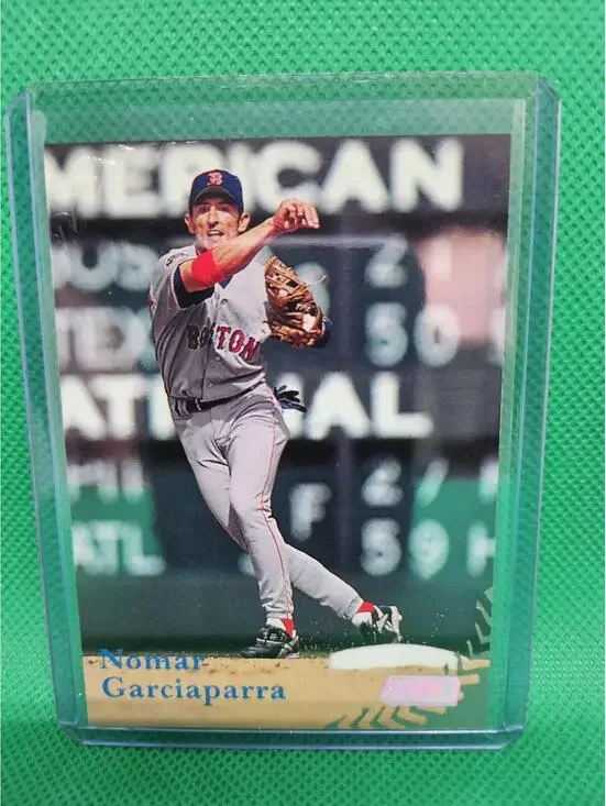 Nomar Garciaparra Boston Red Sox 1998 Stadium Club #171 - RAW Mint
