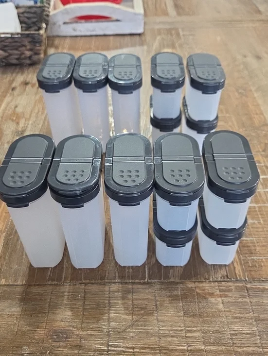 Tupperware Modular Mate Spice Shaker Set Stackable Home Storage & Organization