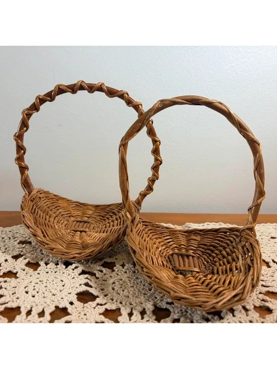 Vintage Wicker Gathering Basket Set of 2