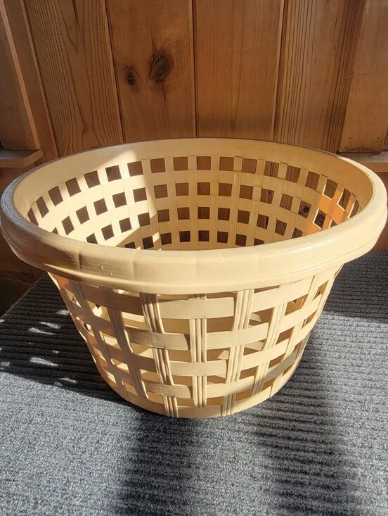 Vintage Rubbermaid Beige round laundry basket